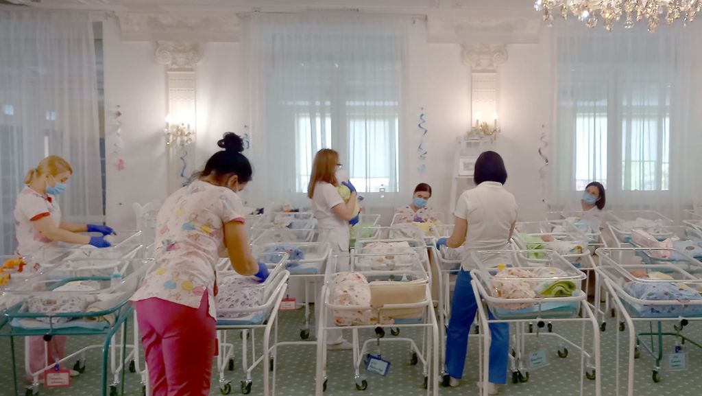 Leihmütter in der Ukraine: Dutzende Kinder   können in der Corona-Zeit nicht abgeholt werden