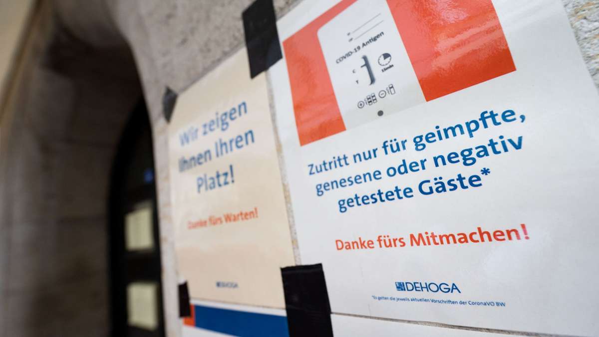 Coronavirus in Baden-Württemberg: Was die drohende Warnstufe für die Menschen im Land bedeutet