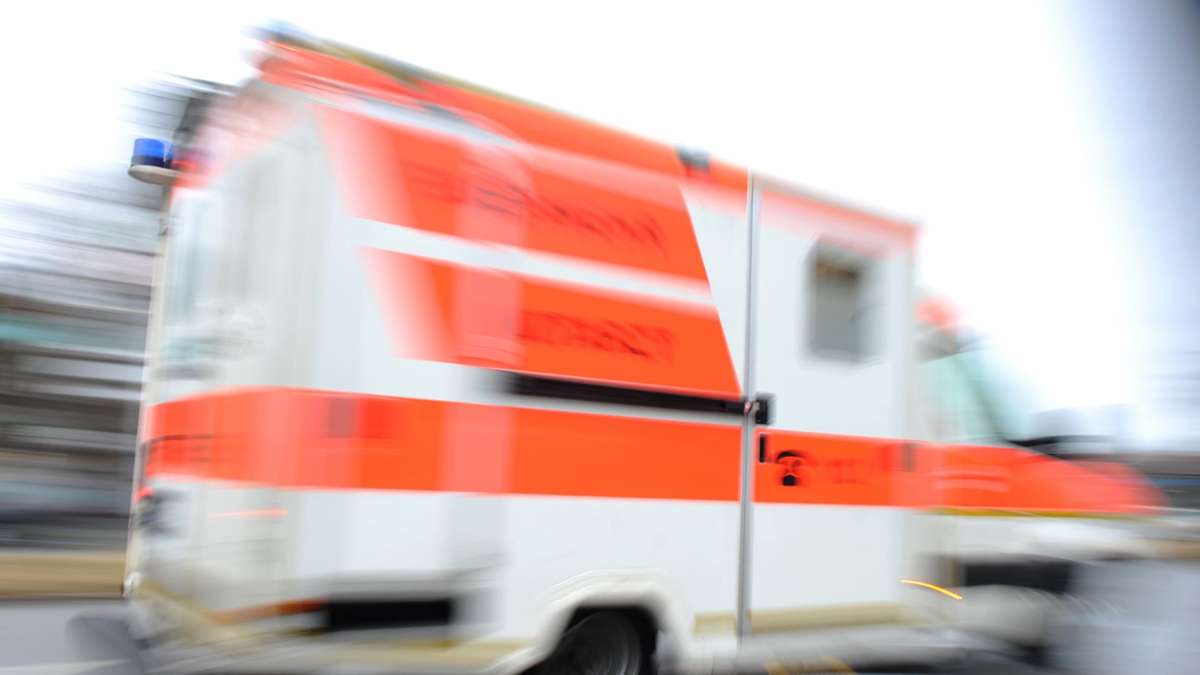 An der Anschlussstelle Aalen im Ostalbkreis: Vollsperrung auf A7: Ein Schwerverletzter nach Unfall
