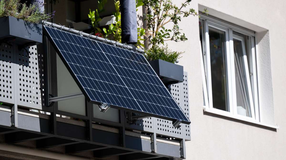 Solar: Mehr als 400.000 Balkonkraftwerke - Zahl steigt rasant