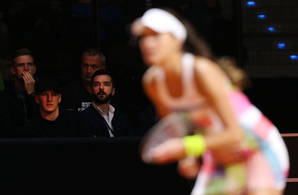 Bastian Schweinsteiger hat den Sieg seiner Freundin Ana Ivanovic gegen die Carina Witthöft in der Porsche Arena verfolgt. Foto: Pressefoto Baumann