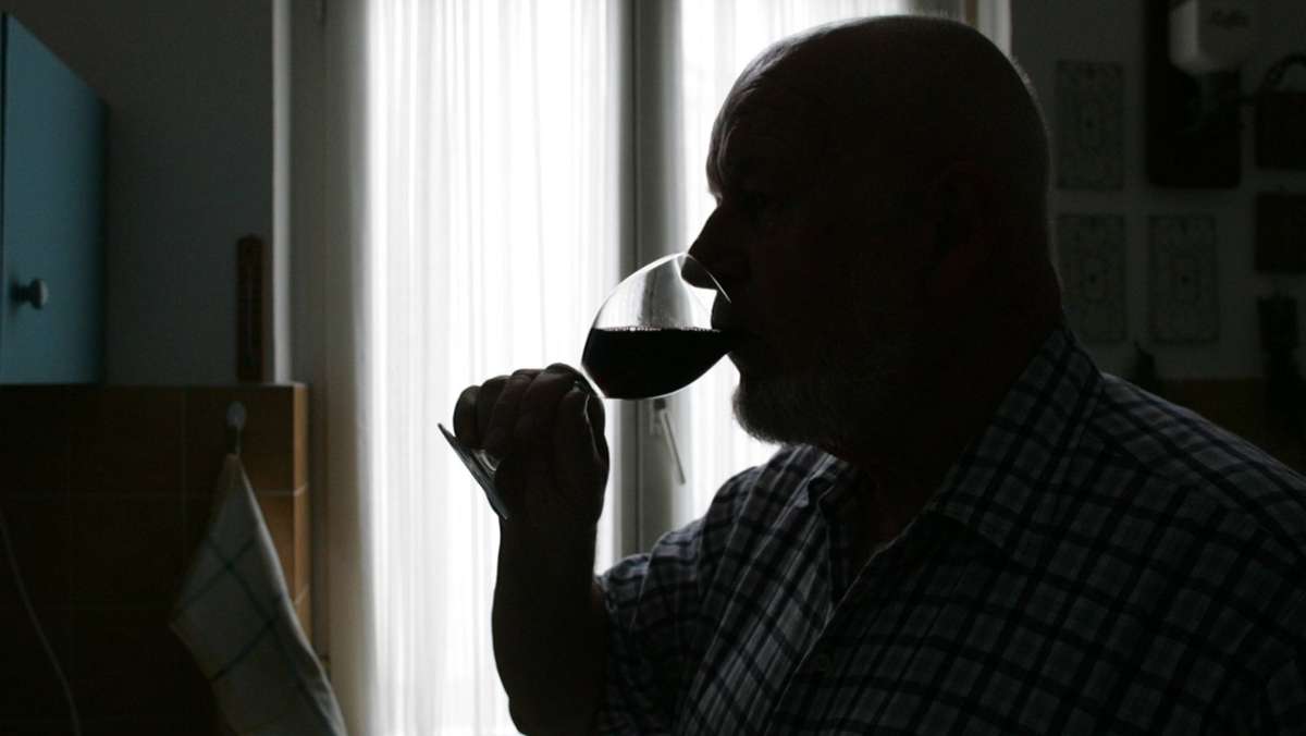 Ab 62 zu alt für Weinverkostung?: FDP schmeckt Altersgrenze für amtliche Weinprüfer nicht