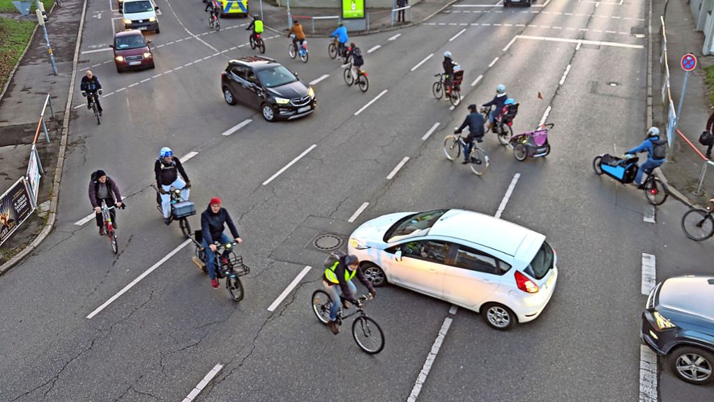 Gefährliche Kreuzungen in Stuttgart: Wo sich Verkehrswege und -regeln kreuzen