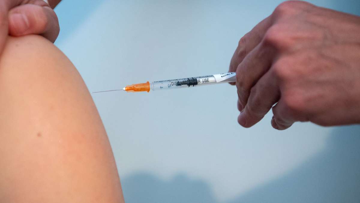 Angepasste Corona-Präparaten: Bund bereitet Impfstart vor