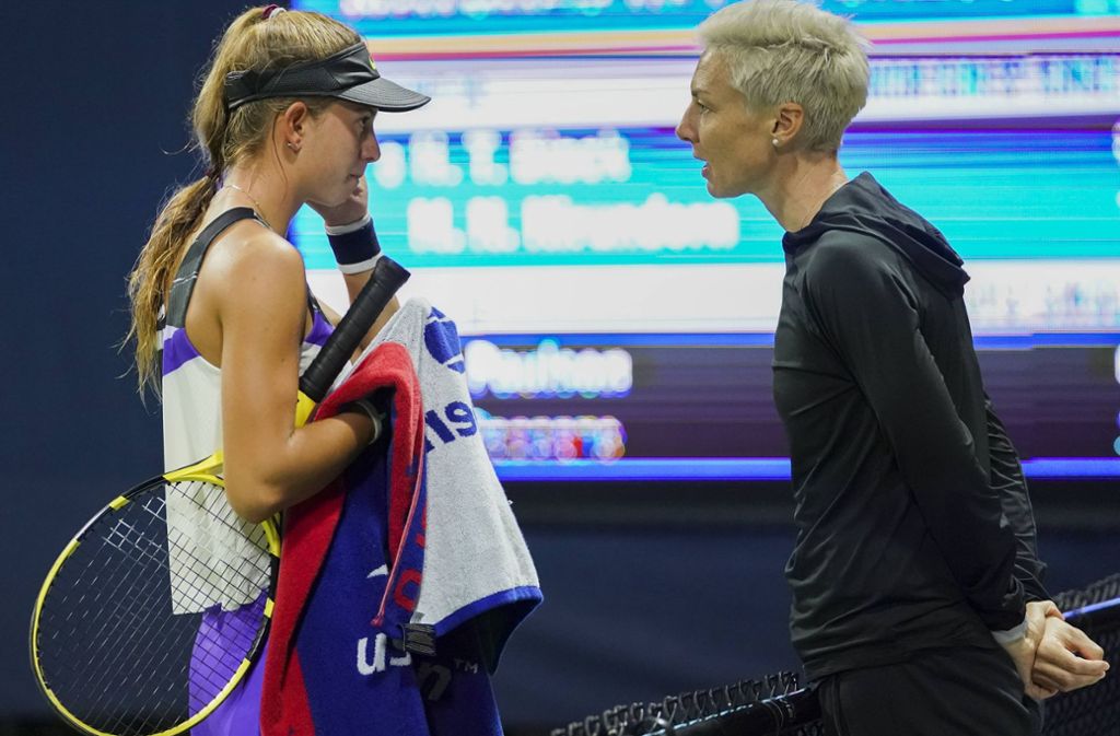 Bundestrainerin Jasmin Wöhr berät Alexandra Vecic während der Spielpause beim Grand Slam Juniorenturnier der US Open 2019 im Billie-Jean-King-Tenniscenter.