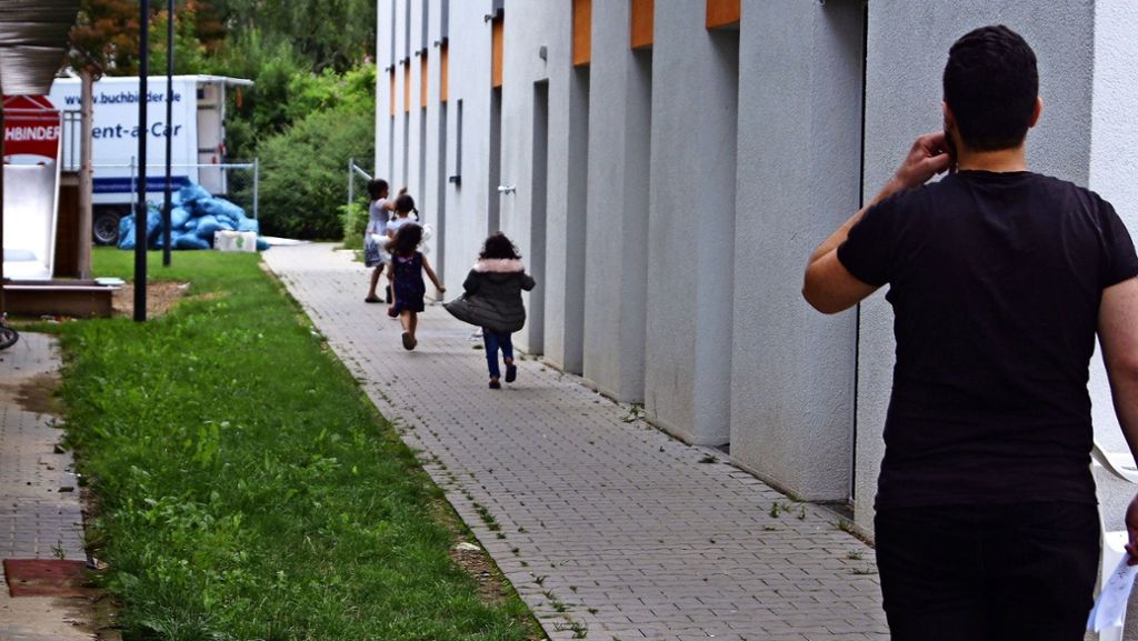 Asylbewerber in Stuttgart-Birkach: Polizeipräsenz ermöglicht Flüchtlingsheim-Räumung