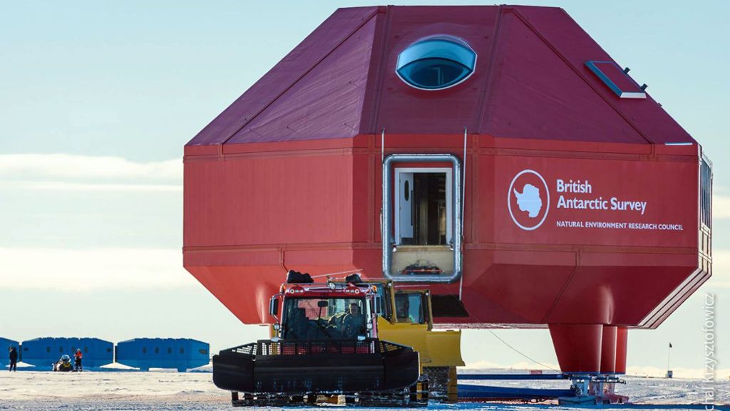 Antarktis: Eisberg droht abzubrechen - Forschungsstation schließt