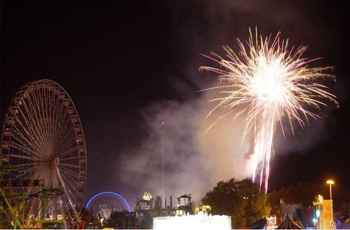 Cannstatter Volksfest: Volksfest findet mit Feuerwerk ein leuchtendes Ende