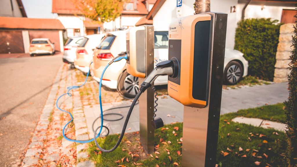 Energieversorger müssen Netz ausbauen: Genug Strom für Millionen Elektroautos