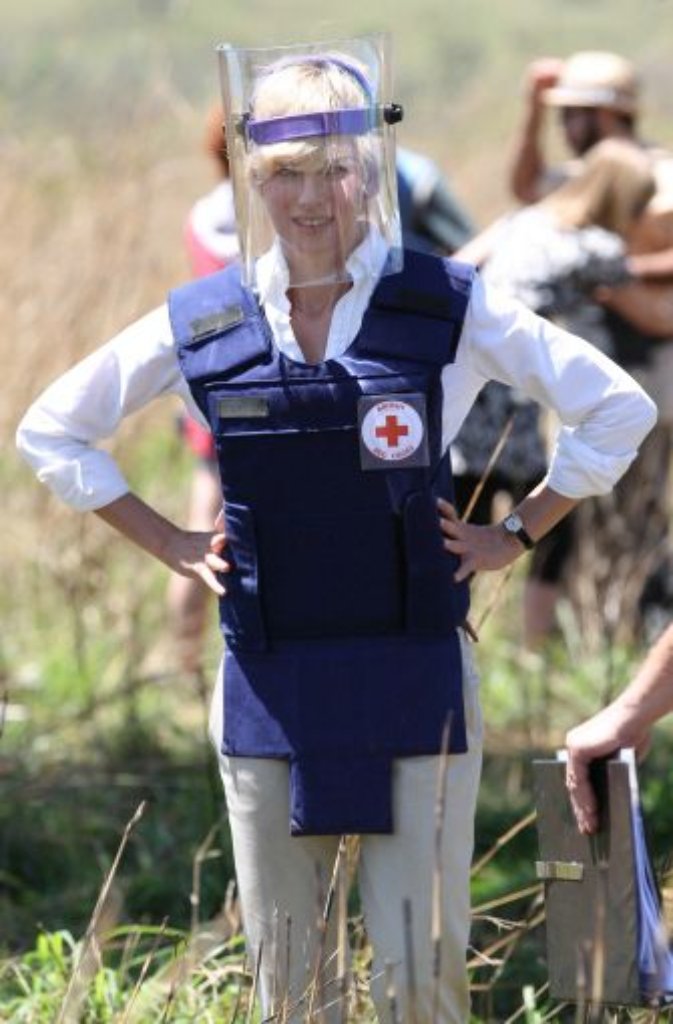 Der Kampf gegen Landminen war Dianas Herzensangelegenheit: Naomi Watts im Film "Diana" ...