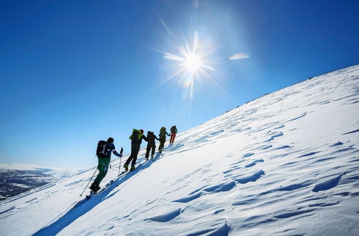Anreise, Unterkunft, Skitouren: Wie geht nachhaltiges Skifahren?