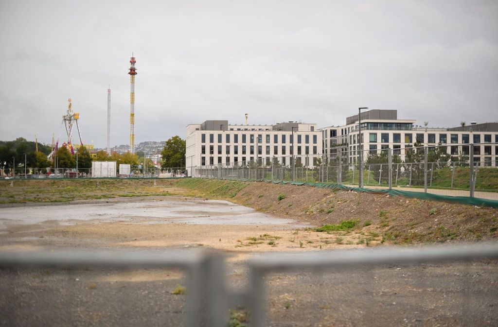 Die Volksbank Stuttgart hat im September begonnen, diese zwei Neubauten an der Daimlerstraße zu beziehen. Der Umzug ist fast beendet.