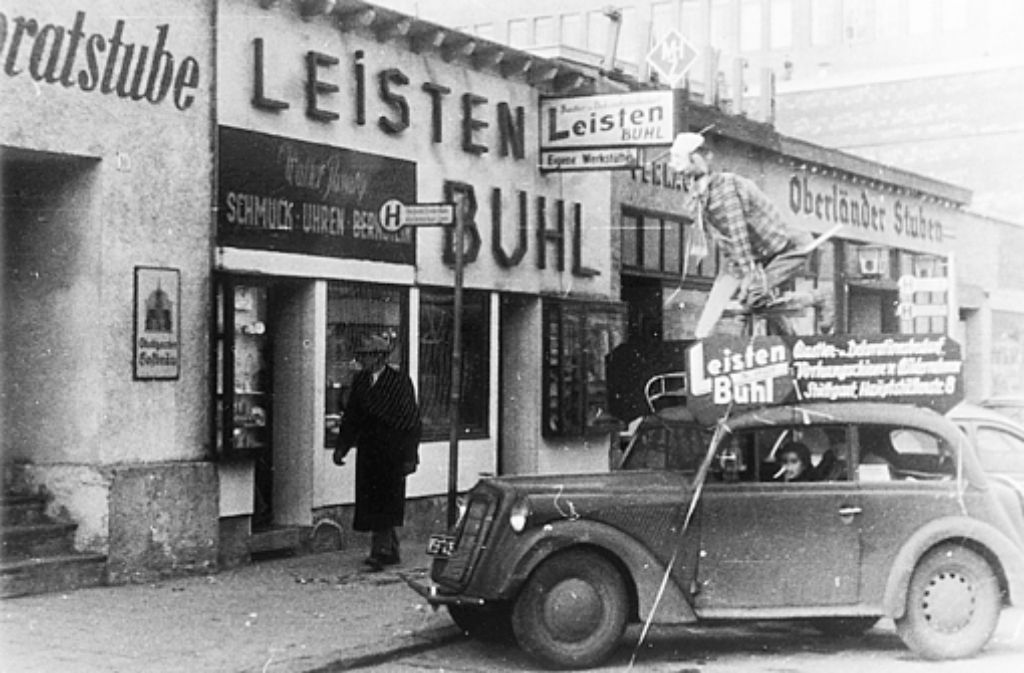 Leisten Buhl: Das Geschäft wurde im Jahr 1949 von Erwin Buhl gegründet. Das erste Geschäftslokal war in der Hauptstätter Straße 8 - im Volksmund damals „Schwäbische Hüttenwerke“ genannt. Das Unternehmen „Leisten Buhl“ bestand in seiner ursprünglichen Konzeption bis zum Jahr 1971. Anschließend wurde die Manfred Buhl GmbH gegründet und bestand als Heimwerkermarkt u.a. in der Marktstraße bis zum Jahr 2001.