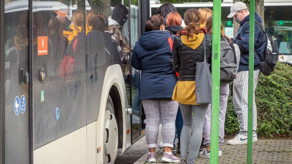 Angebot für Schüler, Auszubildende und Studenten: 365-Euro-Ticket für Bus und Bahn gilt vom kommenden September an