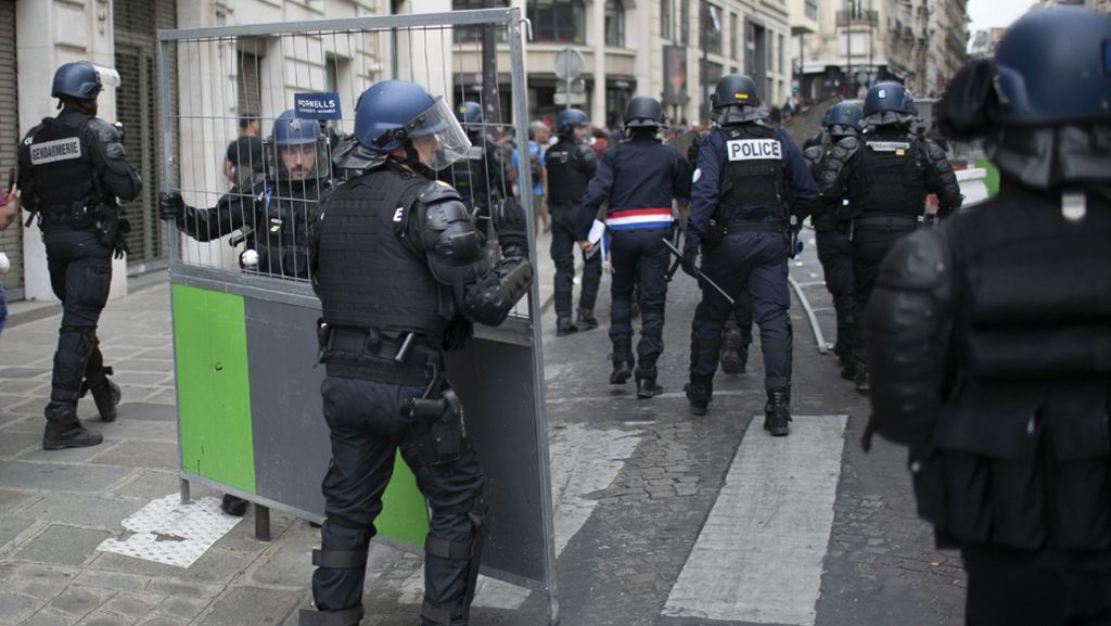 Militärparade in Paris: Über 150 Festnahmen am Rande der Parade