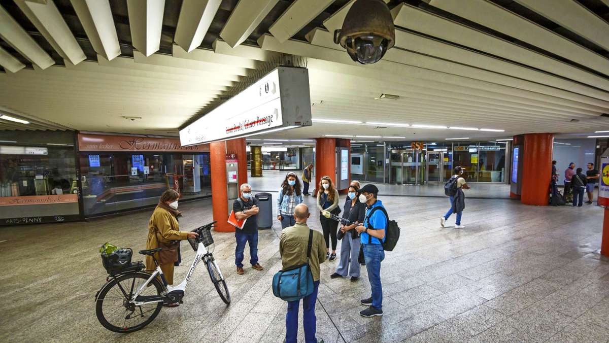 Drogenberatung Release in Stuttgart: In der Streetworkertasche steckt ein ganzer Kiosk