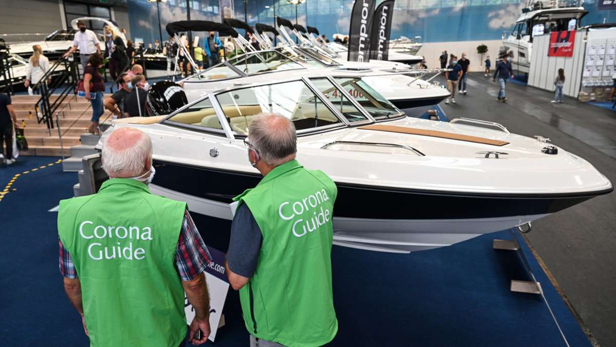 „Interboot“ in Friedrichshafen: Besucher zieht es zu Messe-Auftakt nach Corona-Pause