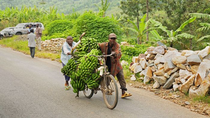 Burundi will   Weg aus  Armutsfalle finden