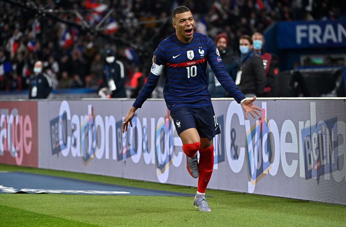 Der Titelverteidiger hat das Wüstenticket ebenfalls gebucht – das französische Team um Kylian Mbappé, das 2018 in Russland den WM-Titel holte, qualifizierte sich souverän.