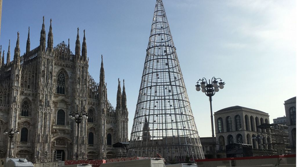 Schadenfreude in Rom: Mailand gegen Rom im Baumduell