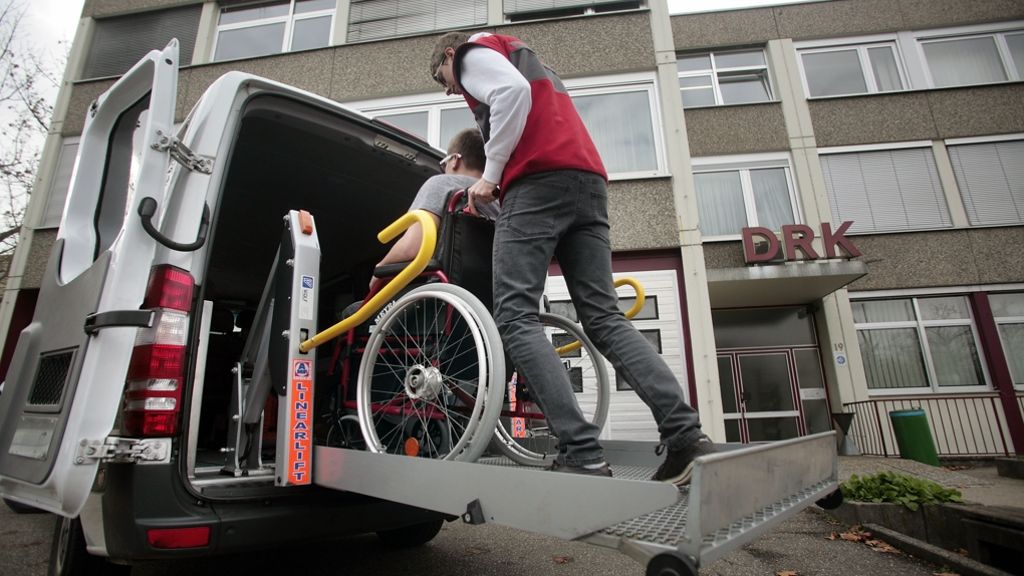 Behindertentransport: Rollitaxen sind in Stuttgart noch Mangelware