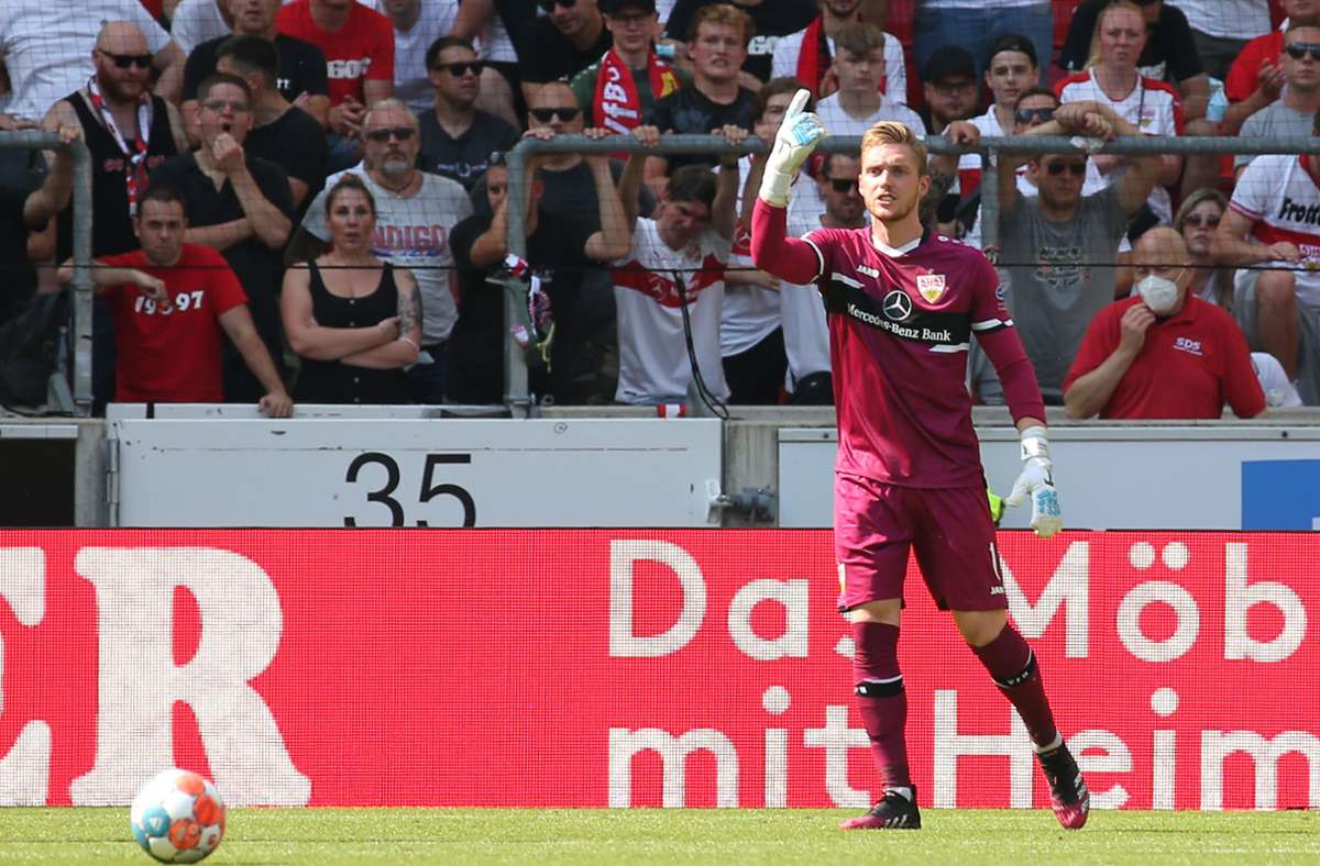 Florian Müller (Note 2,5): Der VfB-Keeper hielt im ersten Durchgang, was zu halten war. Bei den ersten beiden Gegentoren durch Dominik Szoboszlai und Emil Forsberg machtlos. Sah beim 0:3 nach der Pause etwas unglücklich aus.