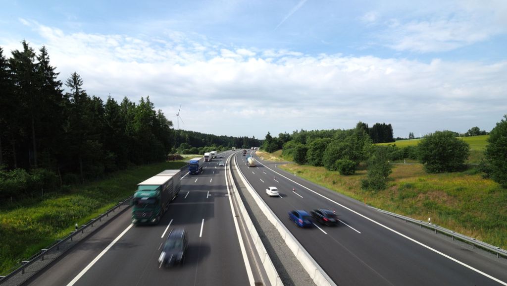 Oberfranken: Nach Busunglück wird Asphalt auf A9 erneuert