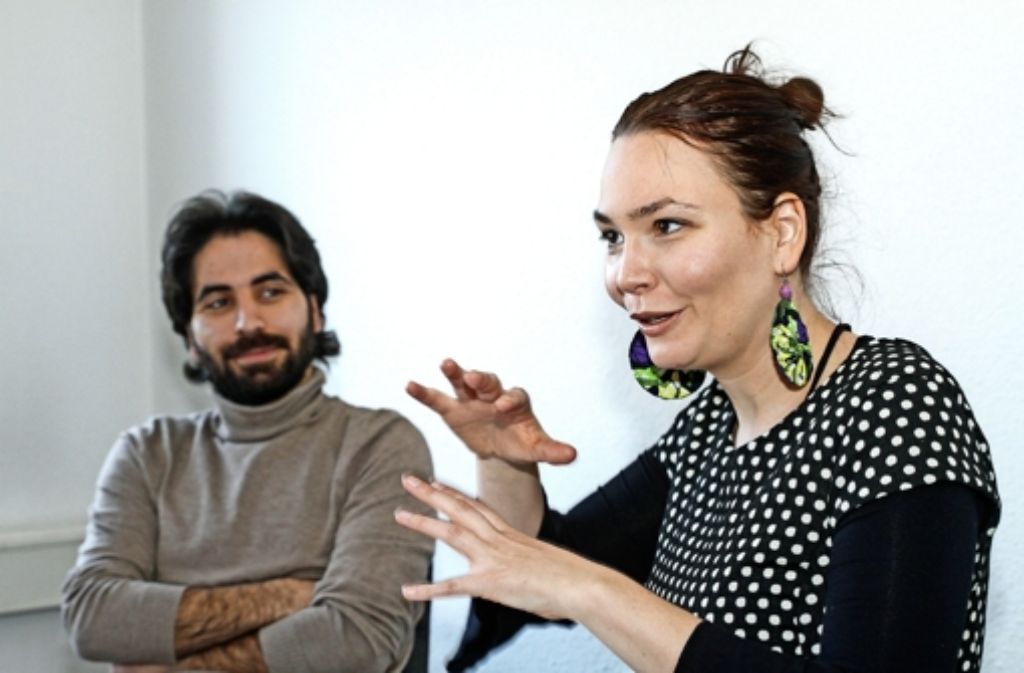 Cornelia Lanz und der syrische Schauspieler Zahir Aldnihabi arbeiten gerade an einem gemeinsamen Opernprojekt. Foto: factum/Bach