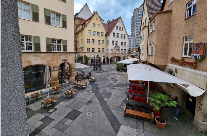 Aufwendige Bauarbeiten für neuen Bodenbelag im Hans-im-Glück-Viertel