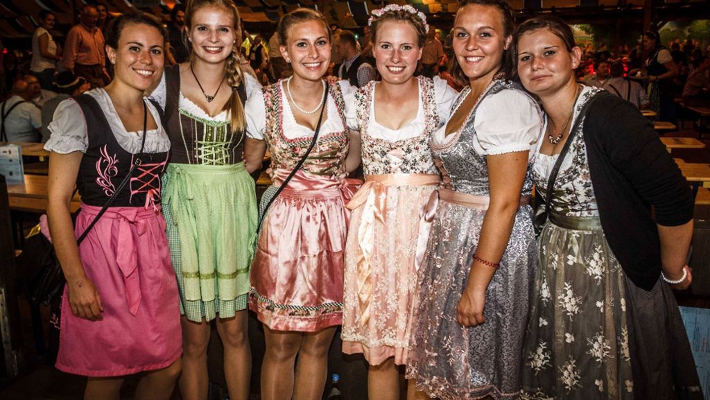 Partybilder vom Cannstatter Volksfest: Der Wasen fest in Frauenhand