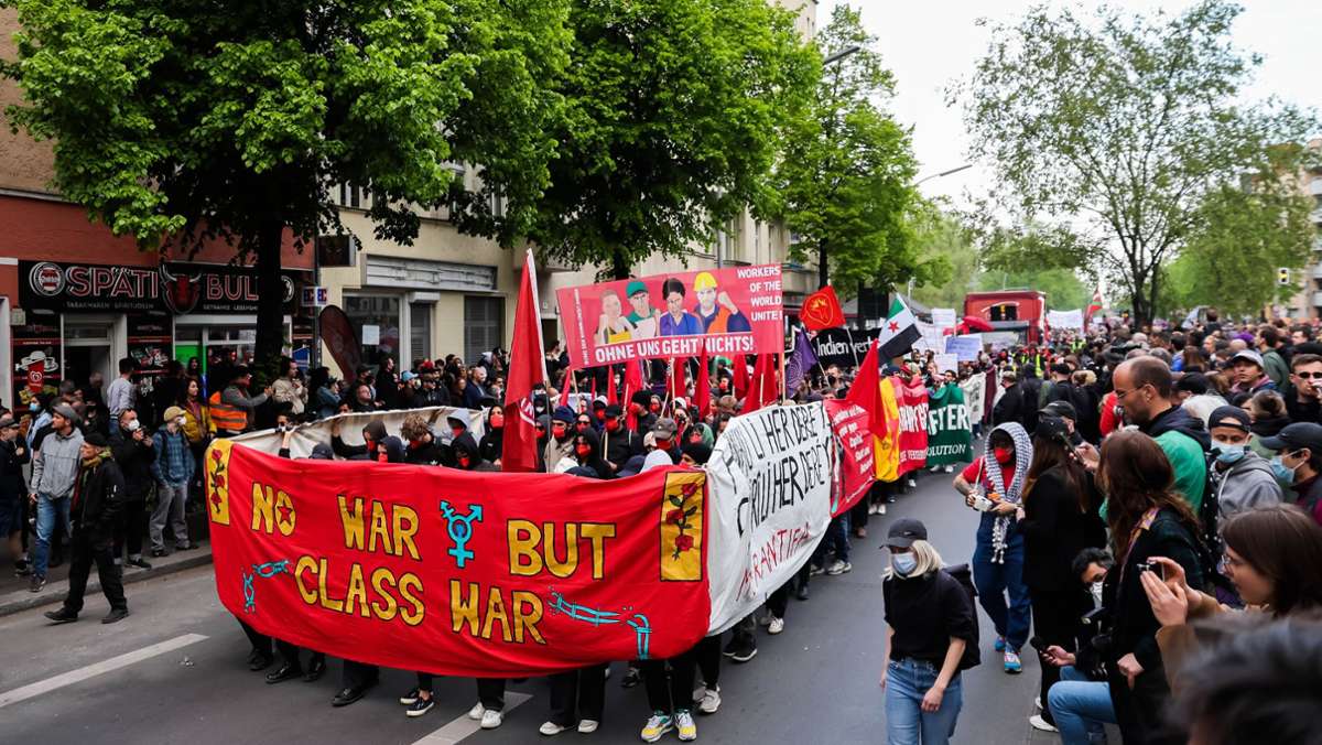 1. Mai-Demo in Berlin: Polizei mit Großaufgebot auf Gewaltausbrüche vorbereitet