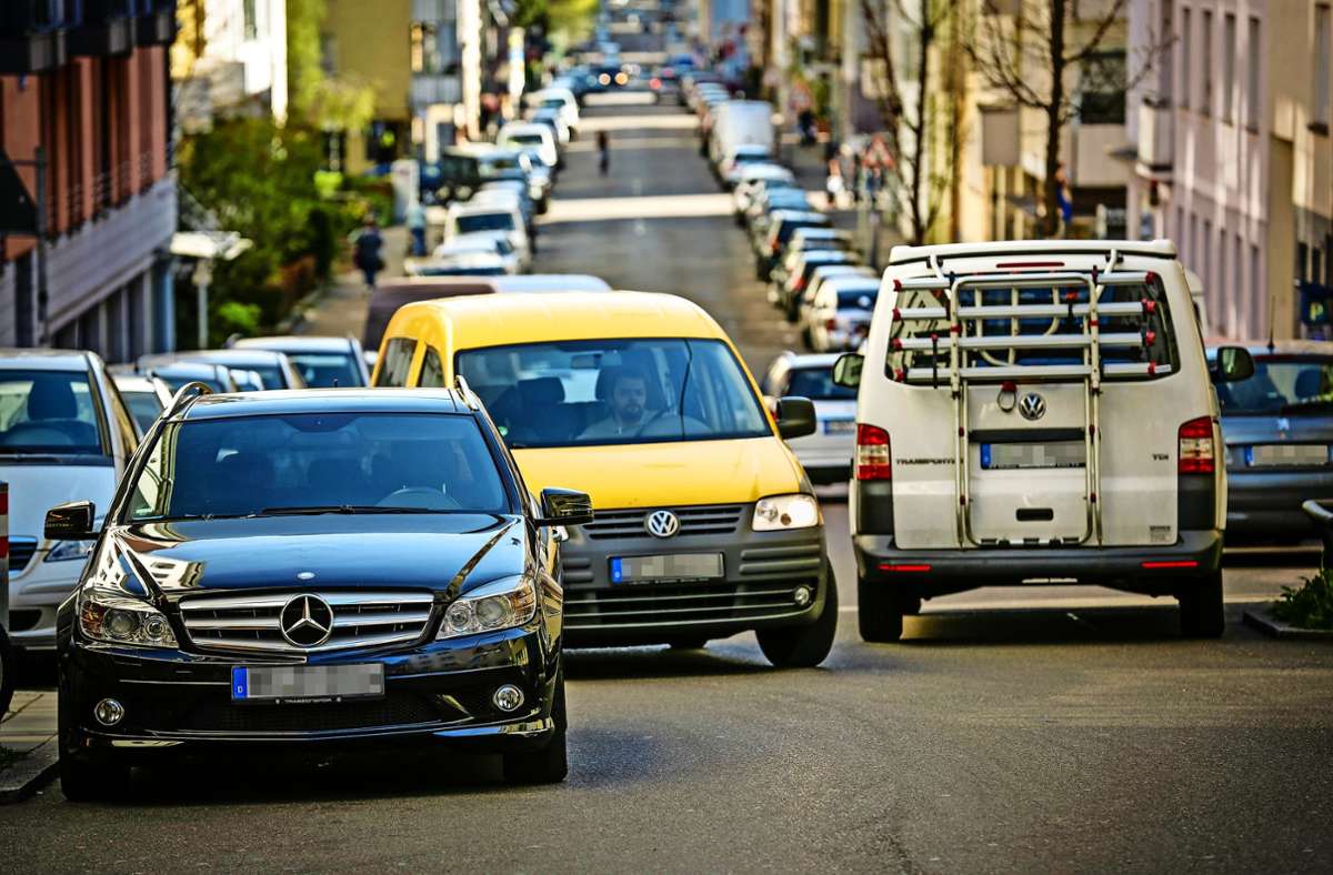 Zugeparkte Straßen sind ein Problem –  nicht nur im Stuttgarter Westen. Foto: Lichtgut/Leif Piechowski