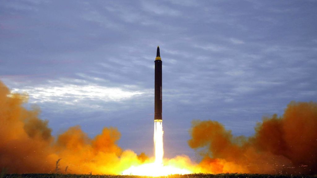 Kim Jong Un mit Übung zufrieden: UN verurteilen Nordkoreas Raketentest