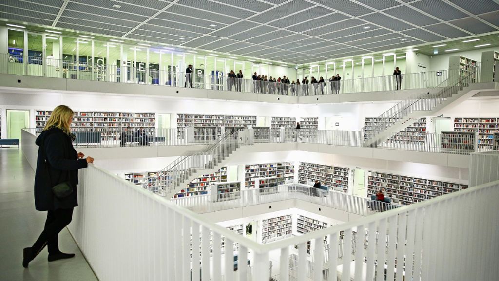 Stadtbibliothek  in Stuttgart: Höhere Gebühren  – trotz voller Kassen