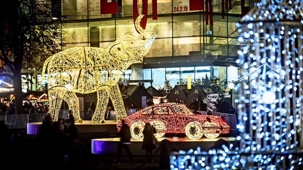  Zum zweiten Mal nach der Premiere im vergangenen Jahr werden vom 27. November an wieder Lichtskulpturen den Schlossplatz bevölkern. Außerdem gibt es eine neue Weihnachts-Bustour. 