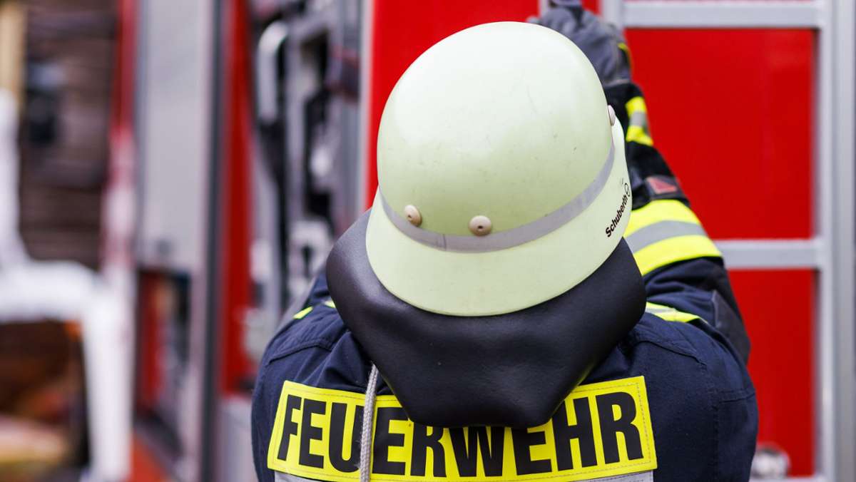 Brand in Plochingen: Dachgeschoss steht in Flammen – Fünf Verletzte