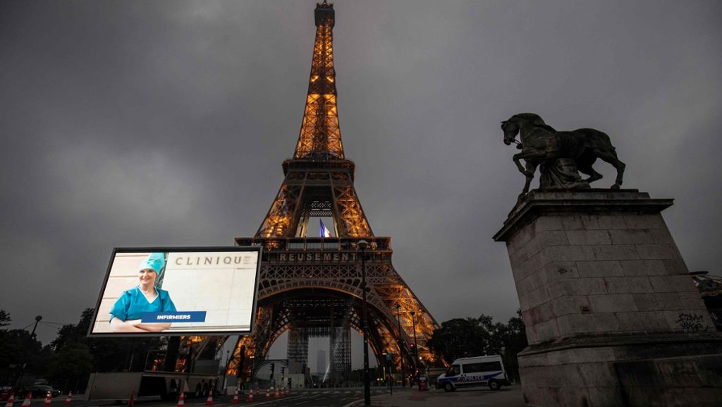 Corona-Pandemie in Frankreich: Paris würdigt Ärzte, Krankenschwestern und Lehrer