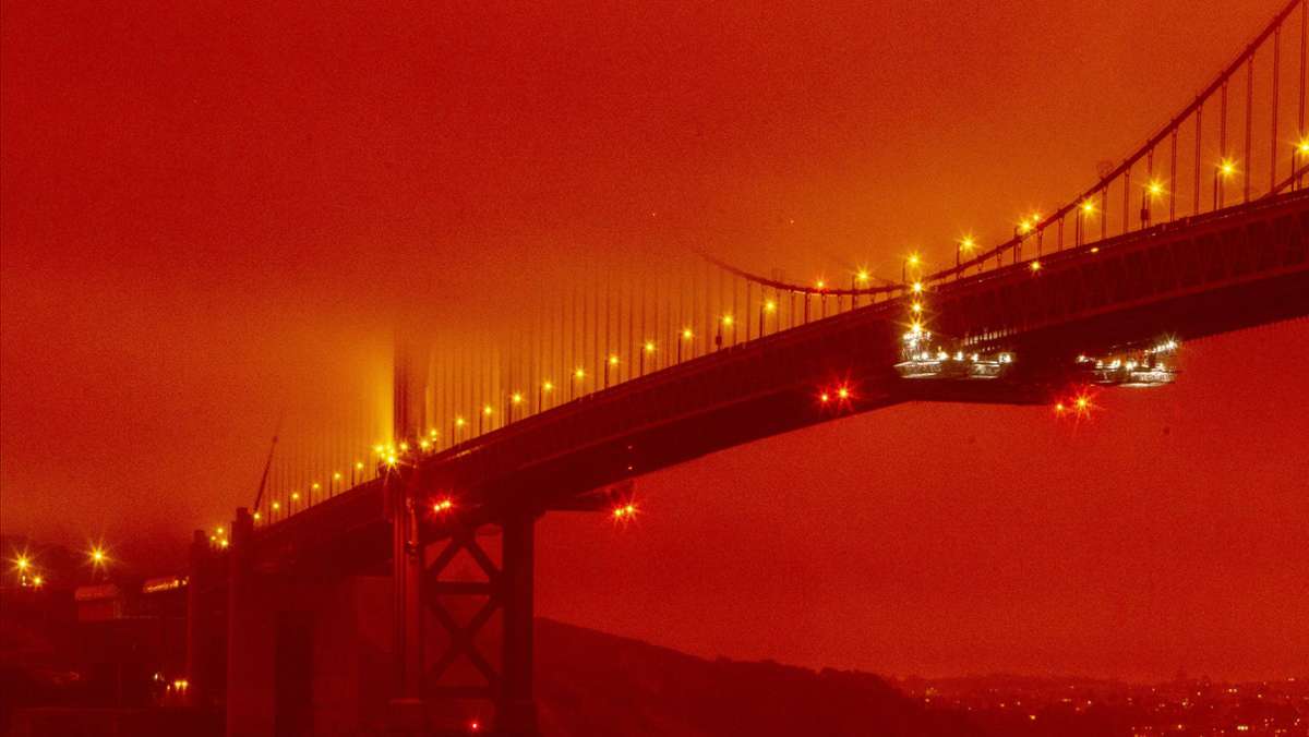 Waldbrände in Kalifornien: Starker Wind könnte verheerende  Feuer anheizen – mehr als 30 Tote