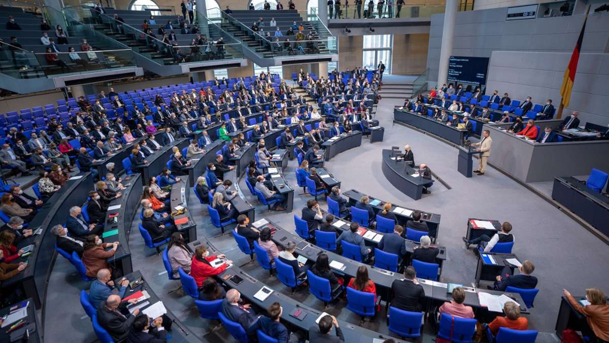 Coronavirus in Deutschland: Bundestag lehnt auch Unions-Antrag zur Impfpflicht ab