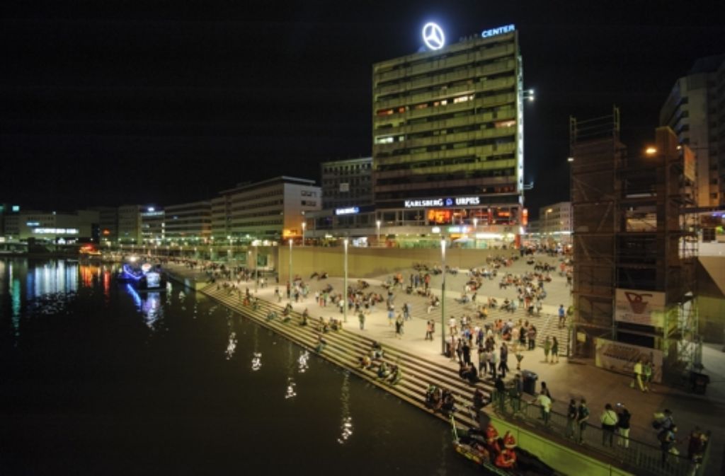 Die Stadt Saarbrücken hat sich die Neugestaltung ihres Flussufers einiges kosten lassen. Der Erfolg gibt ihr recht, die Berliner Promenade ist ein Besuchermagnet. Foto: bub/ck