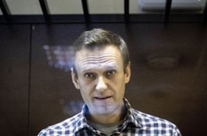 Gericht spricht Kremlgegner Nawalny schuldig