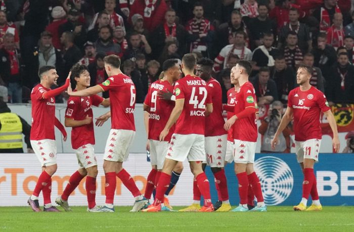 Fußball-Bundesliga: Mainz schlägt Köln 5:0 und springt auf Champions-League-Platz