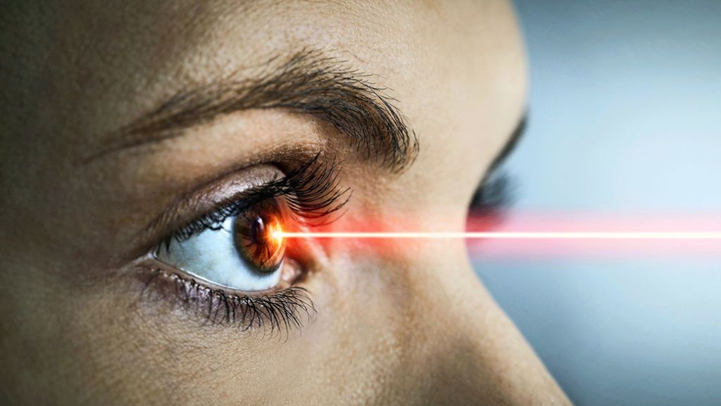 Korrektur von Kurzsichtigkeit: Welche Risiken gibt es beim Augenlasern?