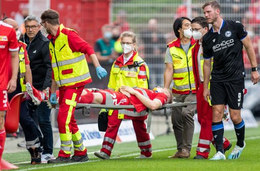 Timo Baumgartl war offenbar kurzzeitig bewusstlos. Foto: dpa/Andreas Gora