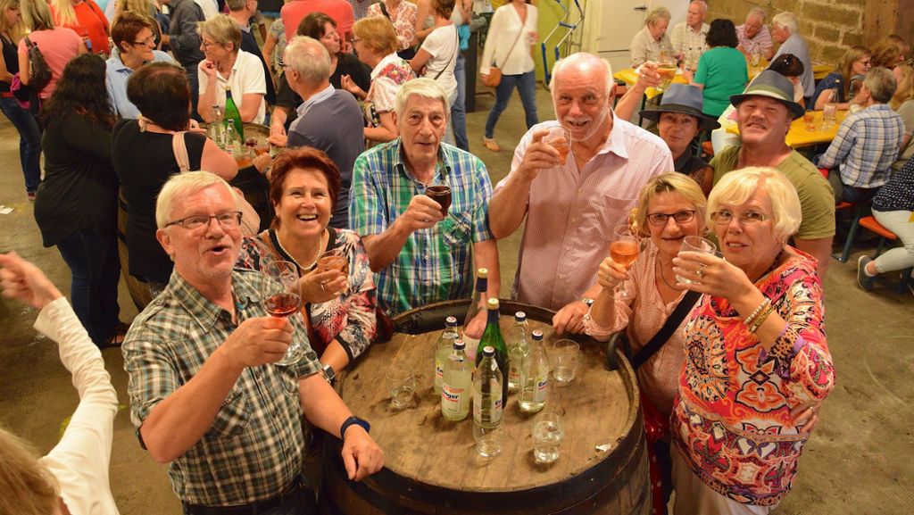 Kelterfest in Stuttgart-Feuerbach: Ein ganzer Stadtbezirk rückt zusammen und feiert