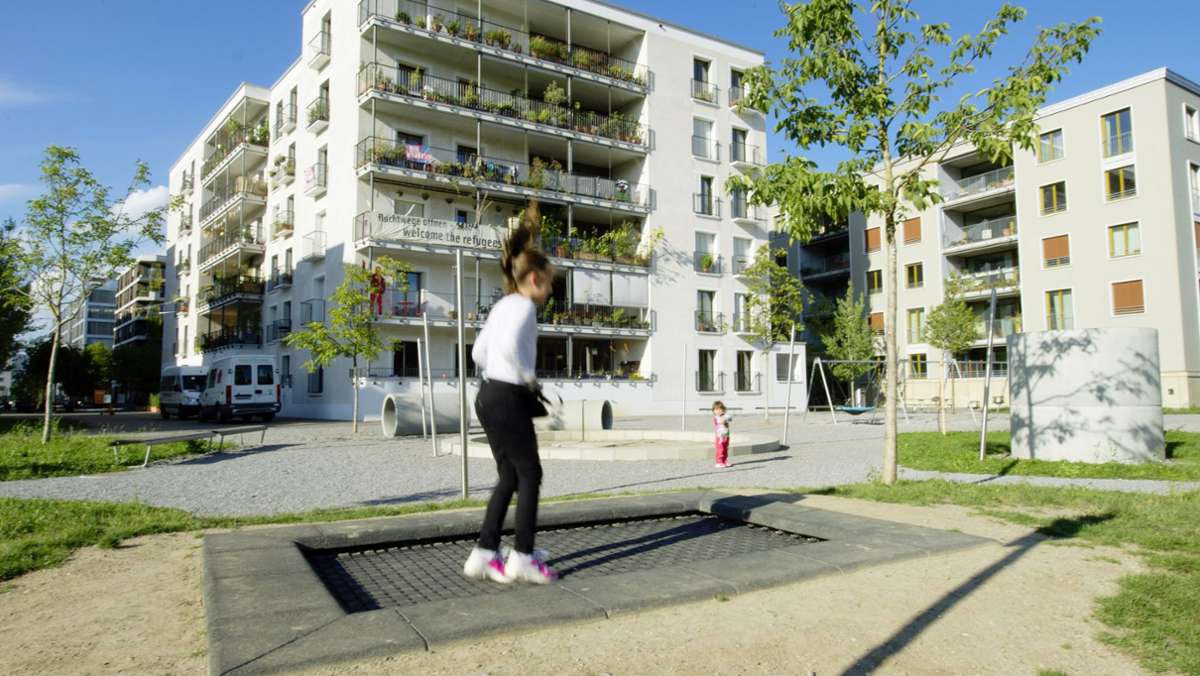  In Zeiten der Wohnungsknappheit sind neue Ideen gefragt. Das Beispiel Zürich zeigt, wie Menschen die Gestaltung ihrer Wohnverhältnisse selbst in die Hand nehmen können. Ist das auch ein Modell für Stuttgart? 