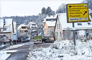 Der Weg zur Appenbergschule geht nicht nur steil bergauf, sondern auch für viele Schüler durch die viel befahrene Ortsmitte von Mönsheim. Foto: Jürgen Bach