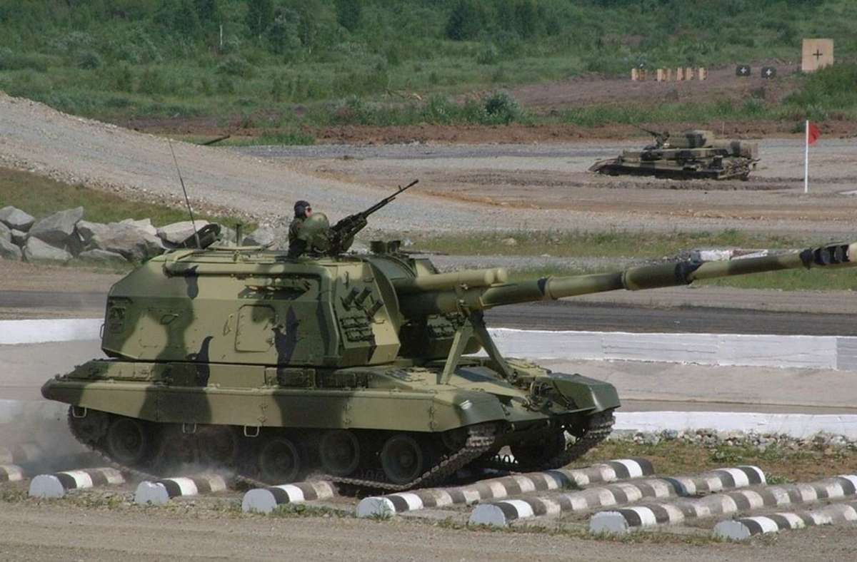 Die 2S19 Msta-S ist eine in der Sowjetunion entwickelte Selbstfahrlafette. Ab 1989 wurde sie bei der Sowjetarmee eingeführt, um veraltete Panzerartilleriesysteme wie die 2S1 oder 2S3 zu ersetzen. Sie ist seitens der Ukraine und Russlands im Ukrainekrieg im Einsatz.