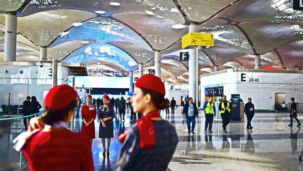 Istanbul International Airport: Erdogans Prestigeflughafen verspätet sich