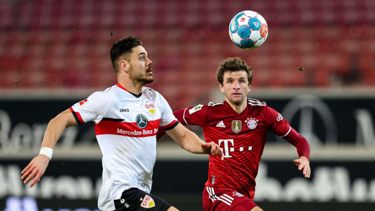  „Müller, kann ich deine Hose haben?“, fleht ein junger Fan im Stuttgarter Stadion. Bayern-Star Thomas Müller reagierte – und sorgte mit seinem Hosen-Geschenk für Freude. 